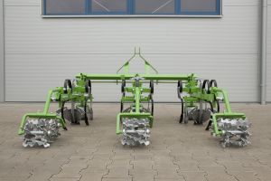 Pielniko-obsypnik 3-sekcyjny z wa�kami P475/2 "NORMA" BOMET